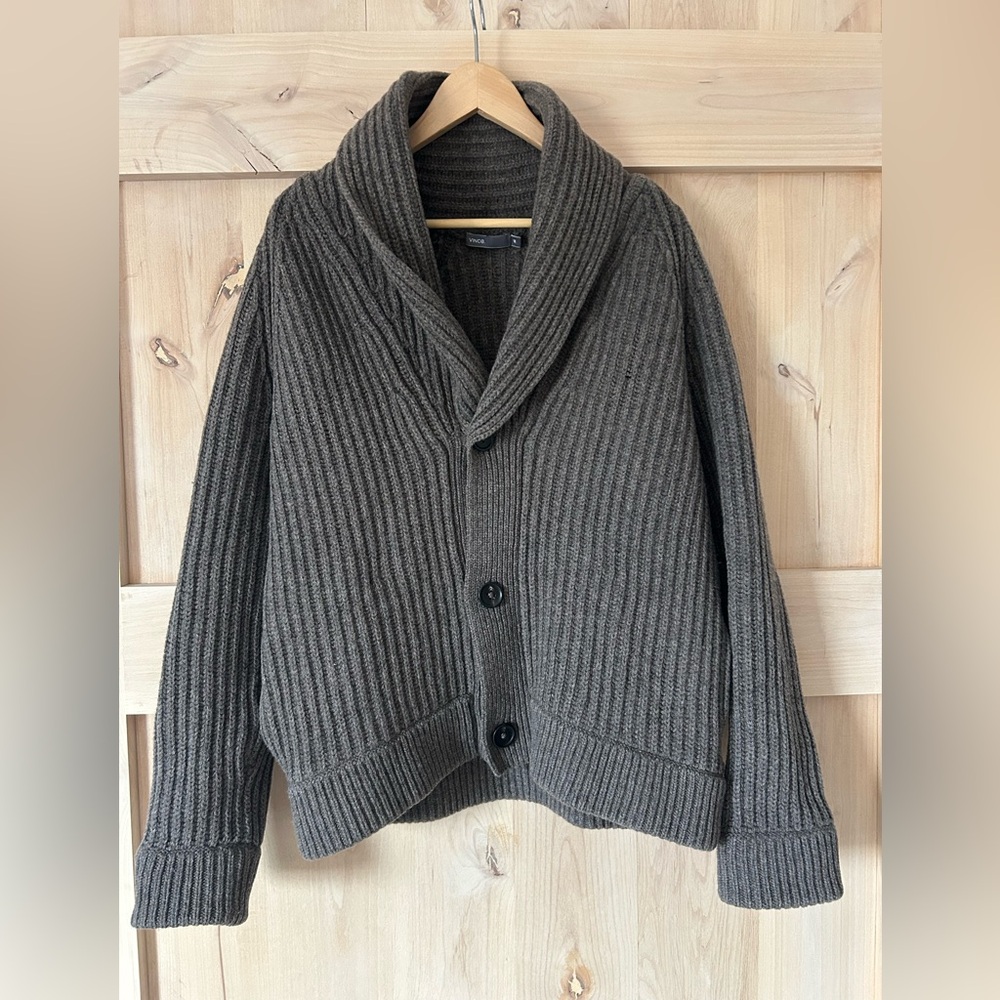 Vince Men’s Ribbed Shawl Collar Wool cardigan Charcoal Brown, small flaw, M.